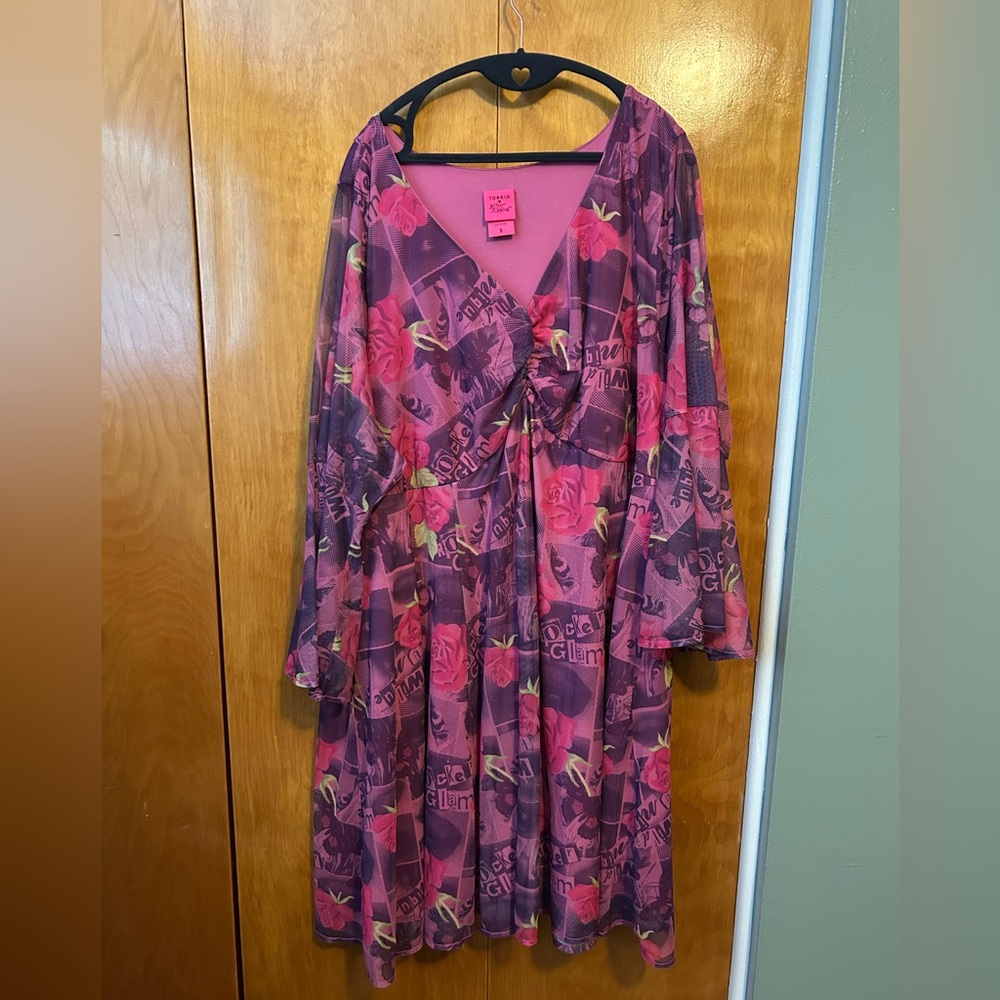 Torrid x Betsy Johnson pink print bell sleeve mini dress